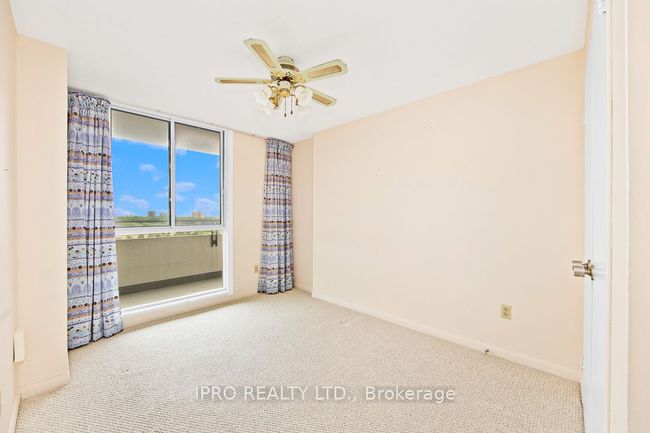 1002 - 1320 Mississauga Valley Blvd, Condo with 3 bedrooms, 2 bathrooms and 2 parking in Mississauga ON | Image 17