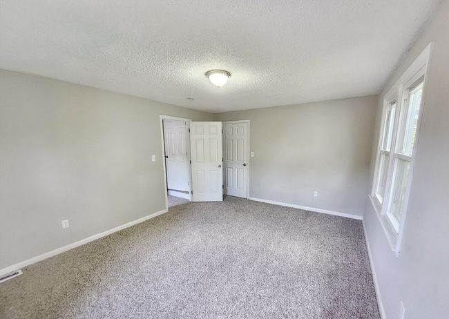 31 Harvard Ct, House other with 3 bedrooms, 2 bathrooms and 2 parking in Dracut MA | Image 12