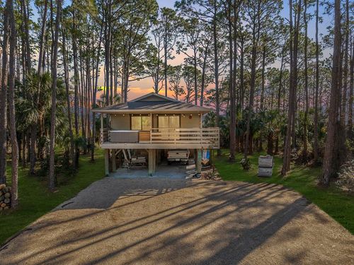 540 E Pine Ave, St. George Island, FL, 32328 | Card Image