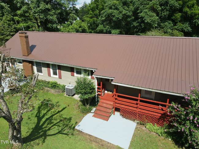 1769 Irondale Rd, House other with 3 bedrooms, 2 bathrooms and null parking in Big Stone Gap VA | Image 4
