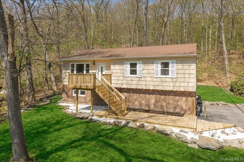 1168 Lakes Rd, Monroe, NY, 10950-5142 | Card Image