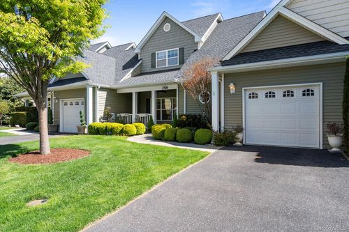 156 Stoneleigh Dr, Riverhead, NY, 11901-3201 | Card Image