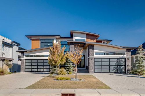 {{alt}} | Card Image