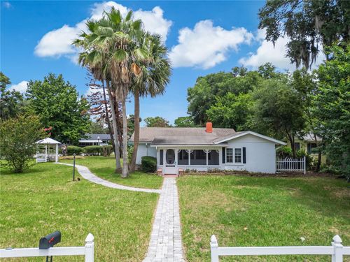 1635 Gertrude Pl, MOUNT DORA, FL, 32757-2503 | Card Image