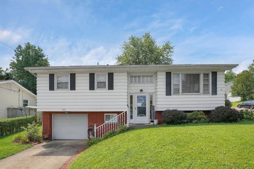 452 Spring St, Lancaster, OH, 43130-4745 | Card Image