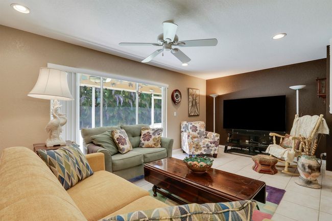 6170 Sugar Loaf Ln, Condo with 3 bedrooms, 3 bathrooms and null parking in West Palm Beach FL | Image 16