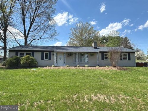 9708 Fernwood Ln, HAGERSTOWN, MD, 21740-9527 | Card Image