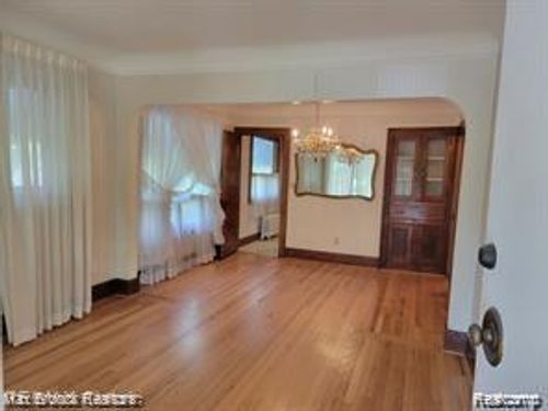 17951 Prospect St, Melvindale, MI, 48122-1552 | Card Image