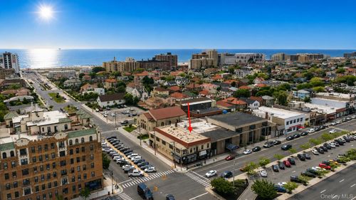 84-78-84 E Park Ave, Long Beach, NY, 11561-3504 | Card Image