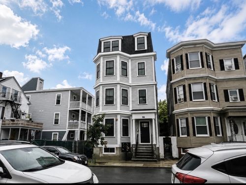 ph4-303 Maverick, Boston, MA, 02128 | Card Image