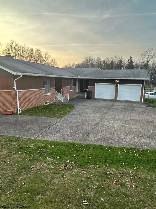 1906 Tallmansville Rd, Buckhannon, WV, 26201-1636 | Card Image