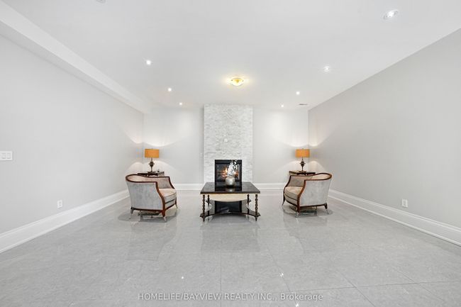 111 Hillview Rd, House other with 5 bedrooms, 8 bathrooms and 6 parking in Aurora ON | Image 36