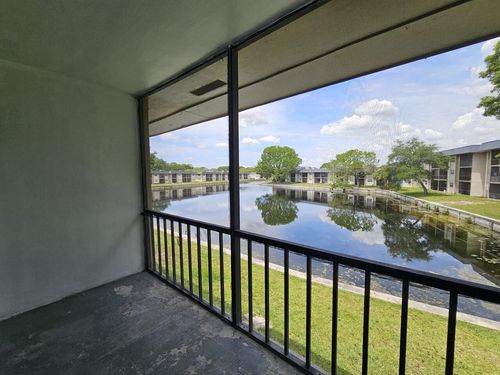 207-7801 Colony Cir S, Tamarac, FL, 33321-3996 | Card Image