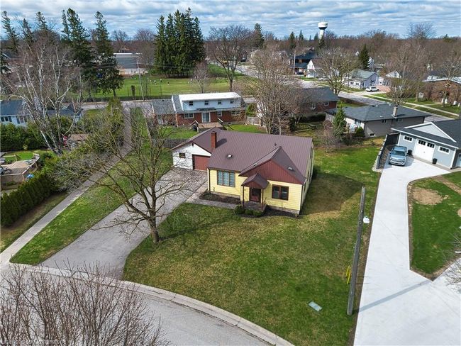 11 Churchill Dr, House other with 2 bedrooms, 1 bathrooms and 7 parking in Listowel ON | Image 45