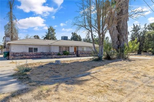  E Mount Whitney Avenue, Laton, CA, 93242 | Card Image