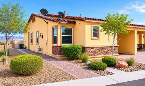 2722 Chinaberry Hill St, Laughlin, NV, 89029-1023 | Card Image