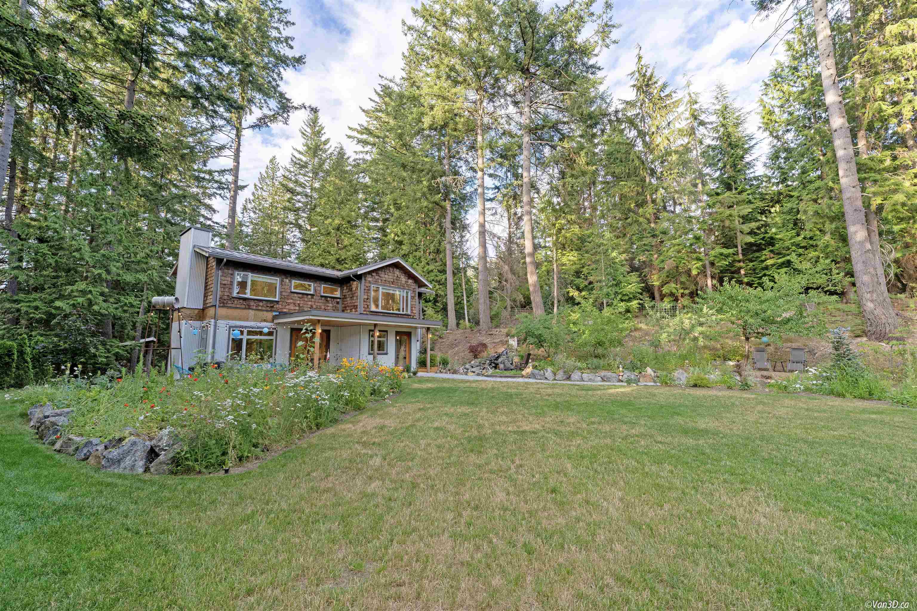 731 Grafton Road, House other with 3 bedrooms, 2 bathrooms and 5 parking in Bowen Island BC | Image 35