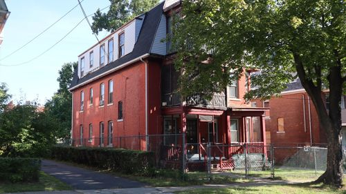 146 Madison St, Hartford, CT, 06106-2326 | Card Image