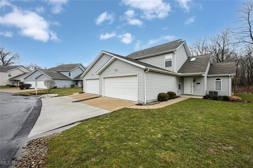 287 Westberry Circle, Tallmadge, OH, 44278 | Card Image