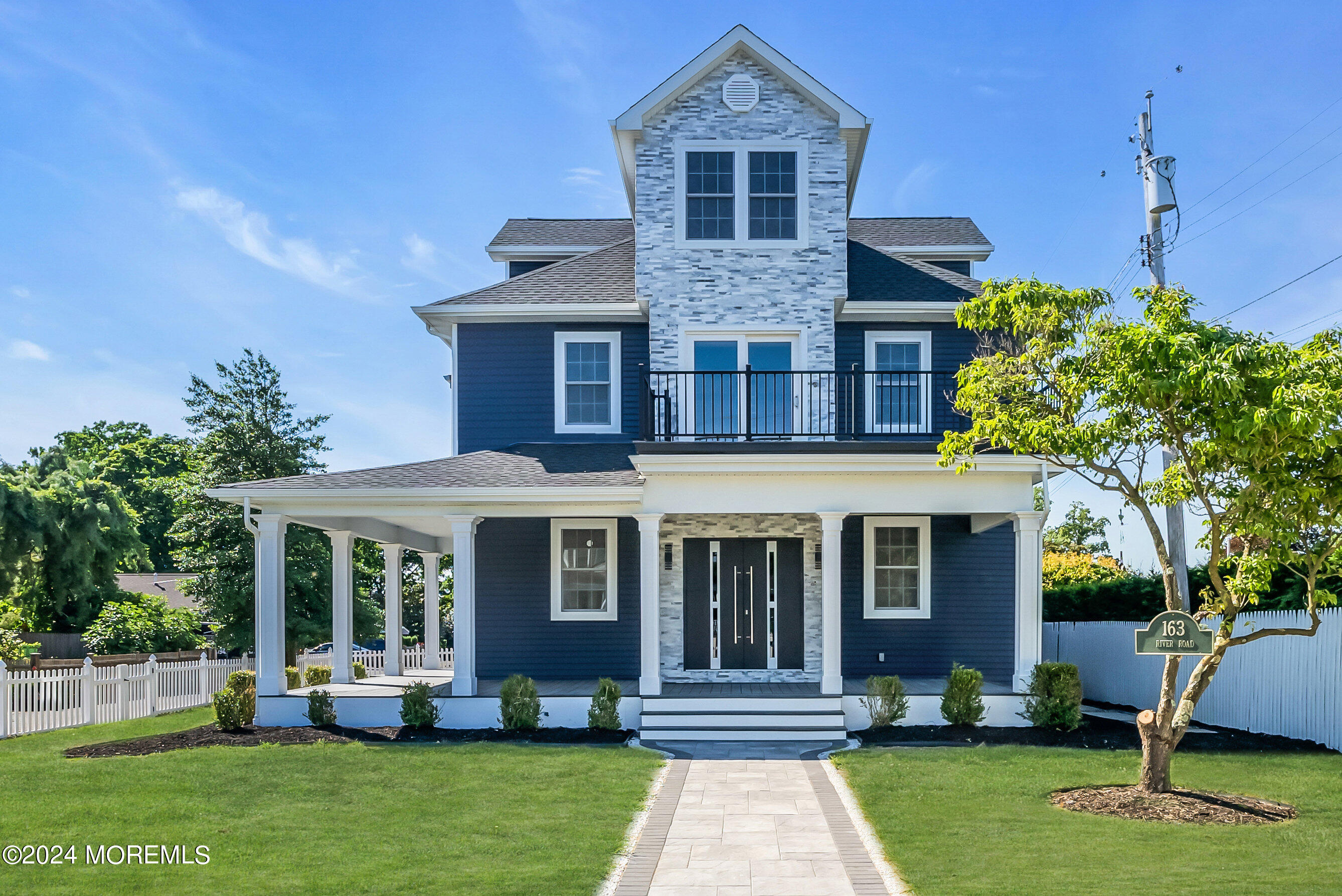 Front St, Red Bank, NJ 07701