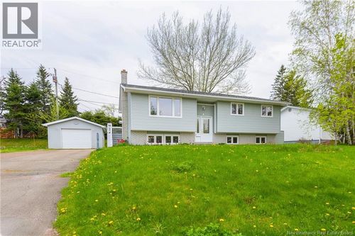 6 Airview St, Dieppe, NB, E1A4Z9 | Card Image
