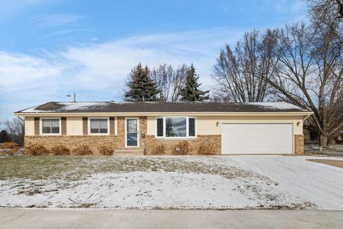 707 3rd Street Ne, New Prague, MN, 56071 | Card Image