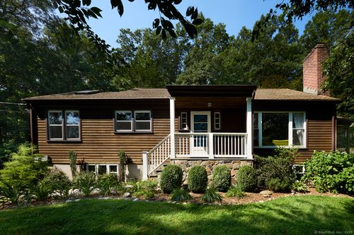 3 Pomperaug Rd, Sandy Hook, CT, 06482-1029 | Card Image