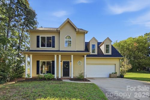 2822 Carriage Crossing Dr, Matthews, NC, 28105-2435 | Card Image