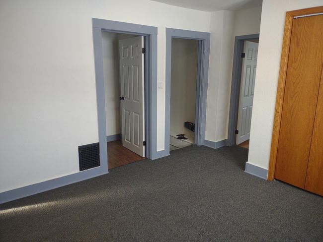 Upstairs landing | Image 38