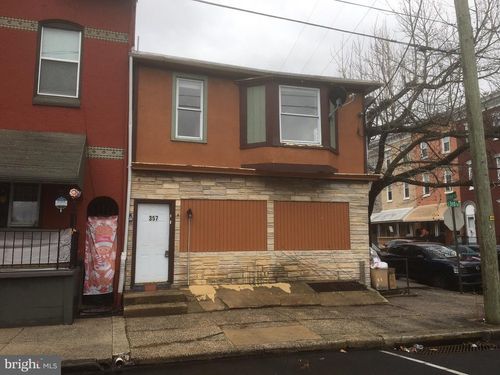 357 S 3rd St, READING, PA, 19602-2321 | Card Image