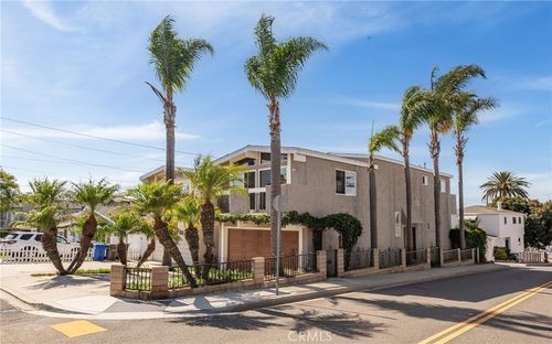 1747 Haynes Ln, Redondo Beach, CA, 90278-4720 | Card Image