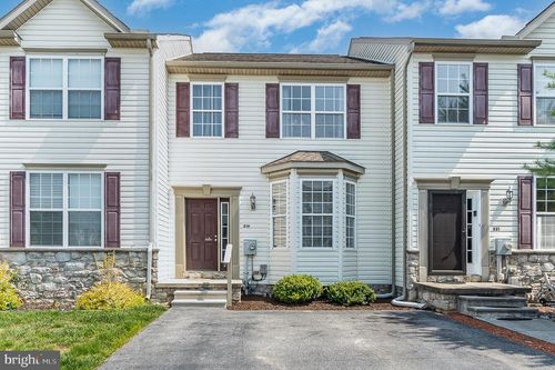 319 Mineral Dr, YORK, PA, 17408-6292 | Card Image