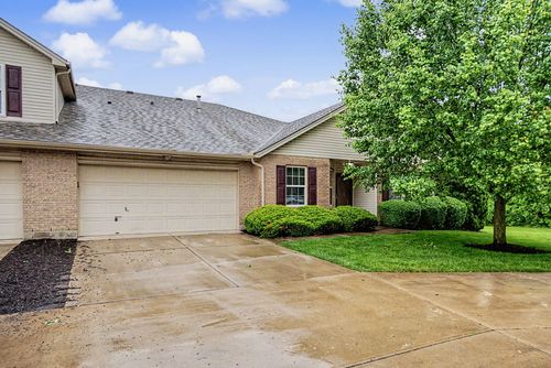 5005 Twin Lakes Circle, Englewood, OH, 45322 | Card Image