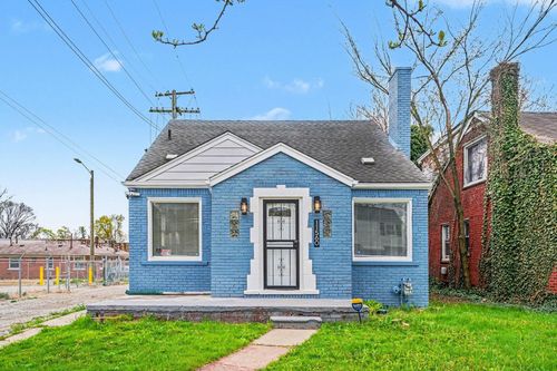 11560 Christy St, Detroit, MI, 48205-4710 | Card Image