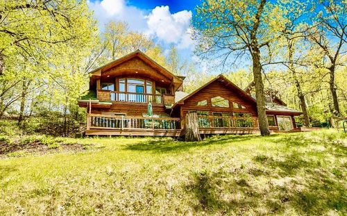 18155 Dove Hill Rd, Eden Valley, MN, 55329-9503 | Card Image
