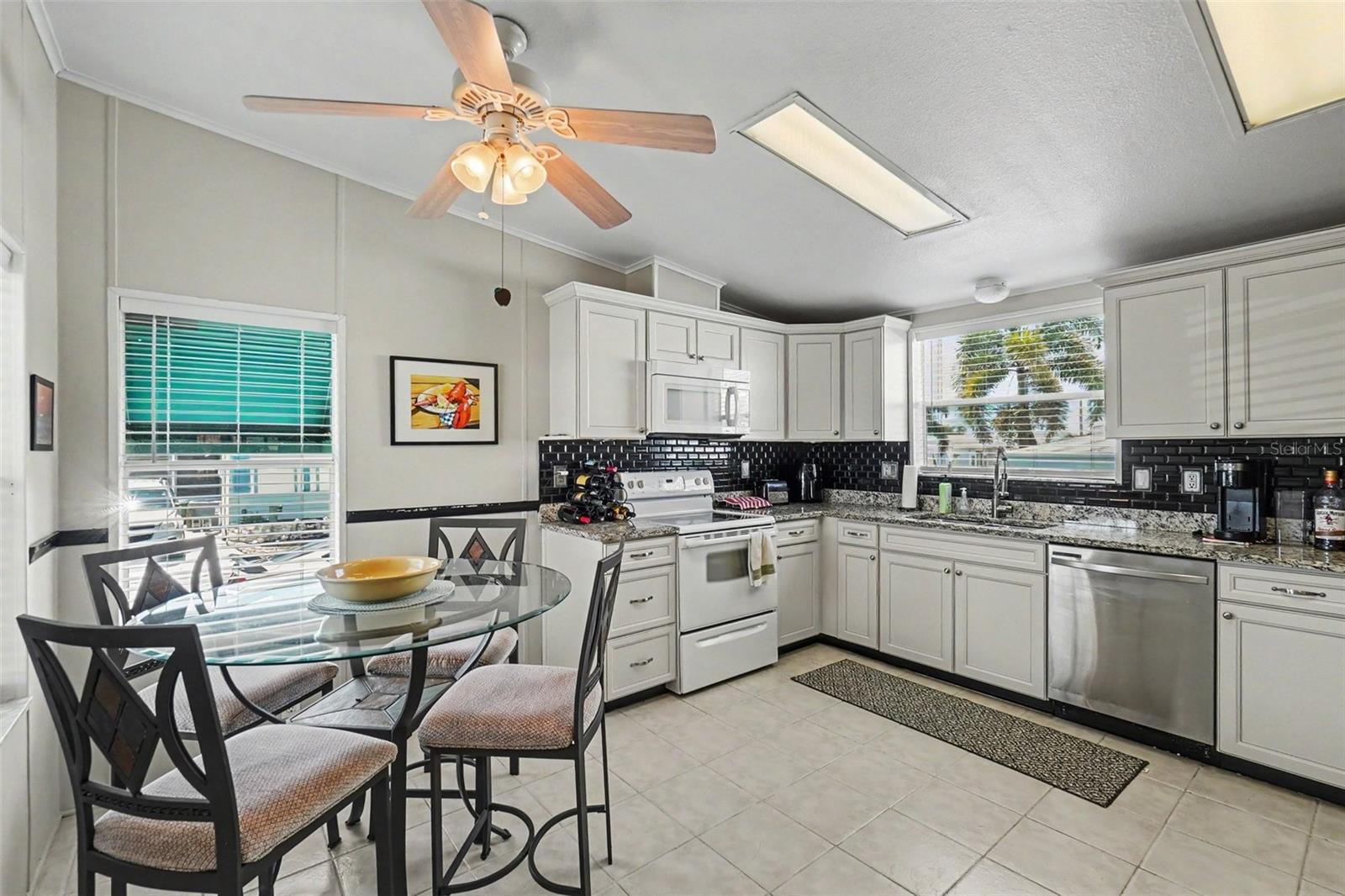 Residential in PALMETTO 2