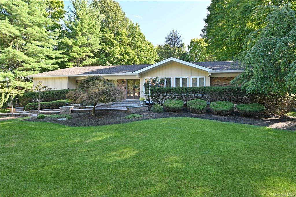 Dixwell Rd, New City, NY 10956
