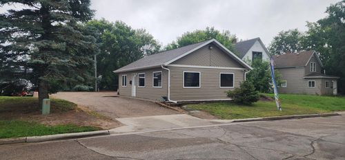 111 Union St W, Detroit Lakes, MN, 56501-2446 | Card Image