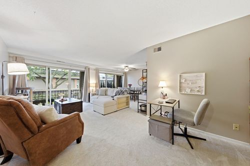2c-6301 Colony Way, Edina, MN, 55435-2238 | Card Image
