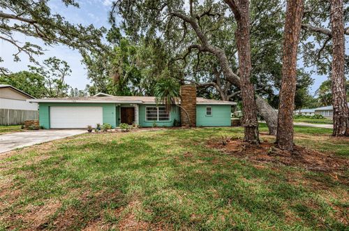 152 58th Ave S, ST PETERSBURG, FL, 33705-5449 | Card Image