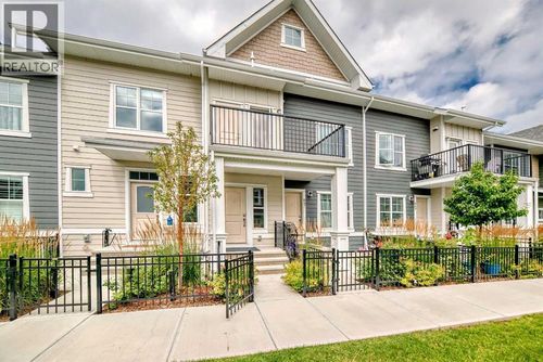 645 Cranbrook Walk Se, Calgary, AB, T3M2V5 | Card Image
