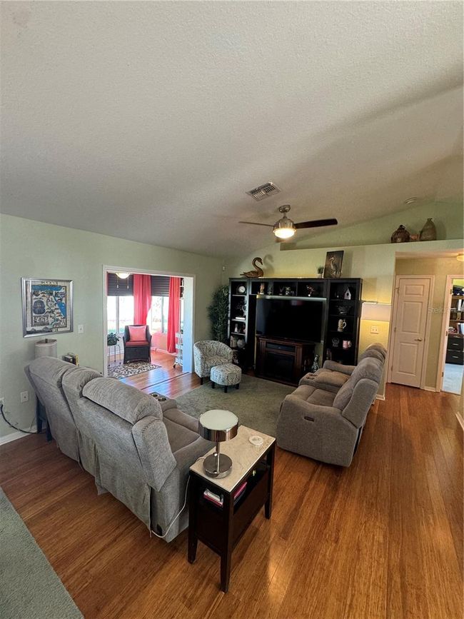 8181 Bristol Bay Ave, House other with 3 bedrooms, 2 bathrooms and null parking in LAKELAND FL | Image 37