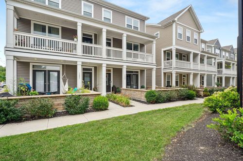 1233 Cromartie Ln, Columbus, OH, 43201-3888 | Card Image