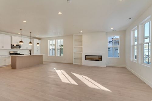 188-7216 S Gravel Cross Way, West Jordan, UT, 84081-3018 | Card Image