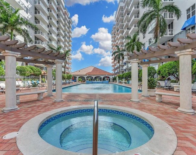 APT-802 - 5085 Nw 7 Th St, Home with 2 bedrooms, 2 bathrooms and null parking in Miami FL | Image 16