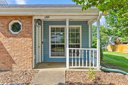 1264 Greenbrook Ln, Hixson, TN, 37343-3076 | Card Image