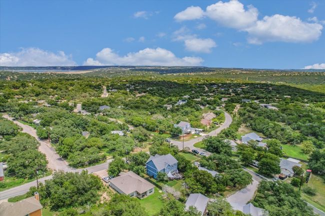 Bird's eye view of the home | Image 33