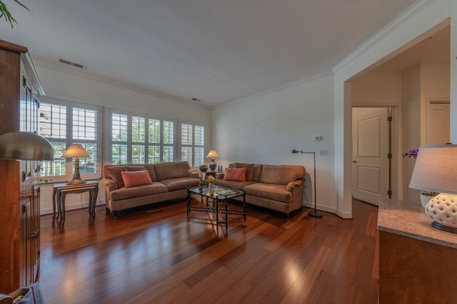 UNIT-110 - 2676 Stone Cir, Condo with 2 bedrooms, 2 bathrooms and 1 parking in Geneva IL | Image 5