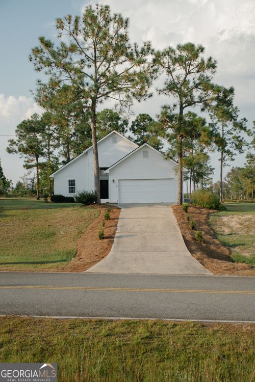 431 Pine Bluff Rd, Eastman, GA, 31023-7923 | Card Image