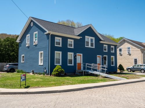 95 River St, Baltic, CT, 06330-1338 | Card Image